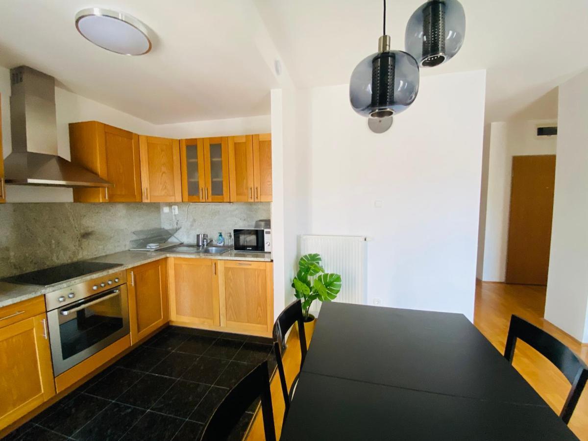 K13 A4.4 Lägenhet Budapest Exteriör bild